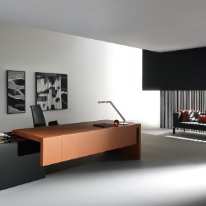 Designer office table Kyo with extra-clear glass bases