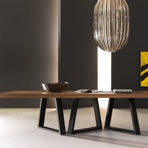 Kyo coplanar sideboard with sliding doors