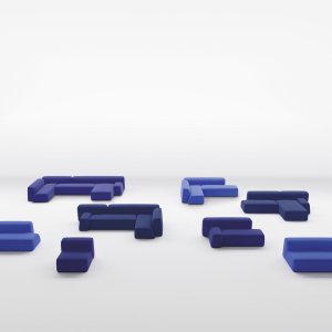 Low and wide seat of the Suiseki collection