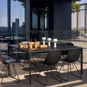 Outdoor powder shades on Miunn frames