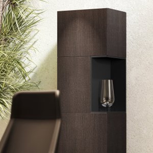 Monolith low cabinet 240 cm as video-call background storage in an MD cabin