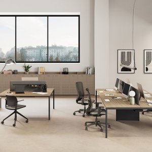 Semi-executive Sigma desk on its structural service cabinet