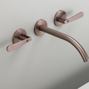 Free-standing column mixer Lutezia for the bathtub, Cea Design