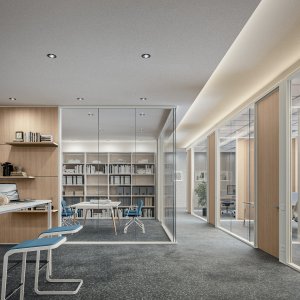Hinged toughened glass door within the M1 partition — Quadrifoglio system