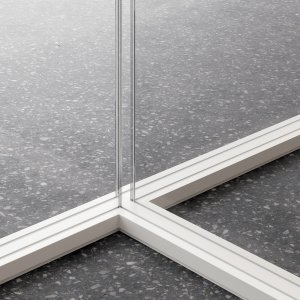 Satin glass panel giving privacy in the M2 partition — Quadrifoglio system