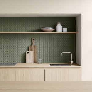 Punto Up Matt Grey, matt grey listel with raised dot