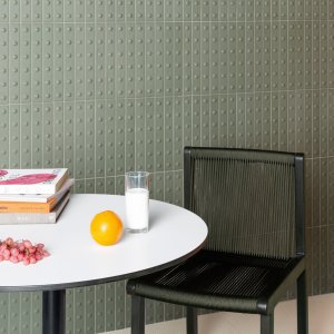 Punto Up Matt White, matt white listel with raised dot