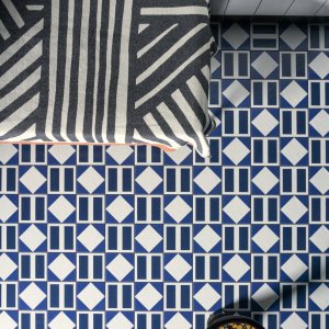Hand-drawn Point design, Mattonelle Margherita porcelain by Mutina