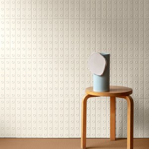Punto Up Glossy Gris, grey glossy listel with raised dot
