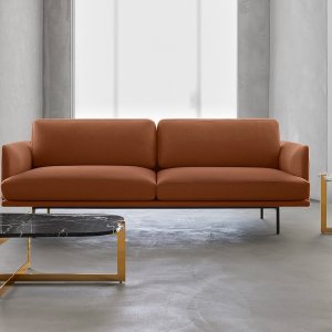 Sofas and lounge furniture: New York two-seater by Quinti in tan leather