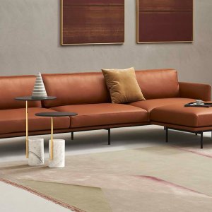 New York armchair by Quinti on black tubular steel legs