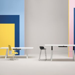 Trestle leg in powder-coated steel tube on the Arki-Table