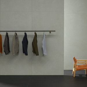 Office corridor in Primavera Nero