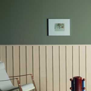 Detail of Motivo T battens between matt ceramic tiles