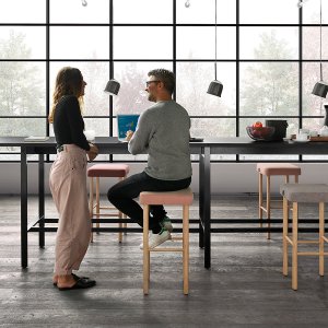 Compass leg profile of the Pigreco desk by Martex