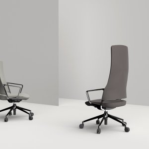 Four-star base with glides on the Aventador chair