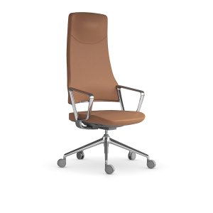 Aventador executive chair by Quinti with high back