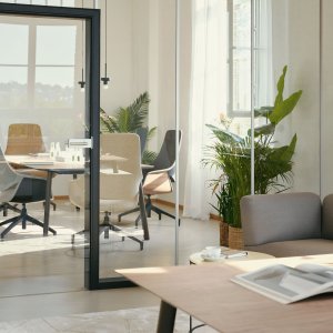 Five-star aluminium base with castors on se:mission