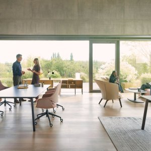 Anthracite oak side panel of the se:mission chair