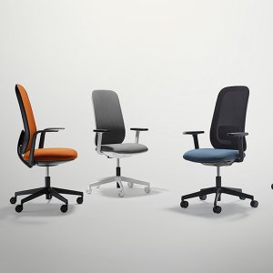 Skate by Sitland ergonomic office chair at a desk in a home study