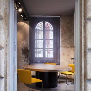 Director & MD table Asymmetrical 307 × 200 cm in matt black lacquer