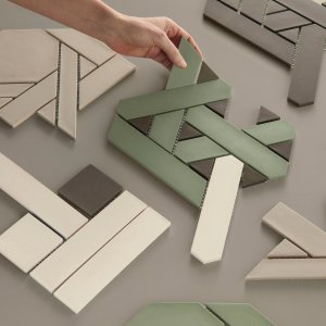 Office reception wall in Weaving by Mutina