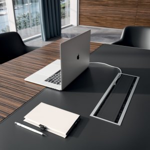 Folded edge band on the X10 desk top by Dorigo Design