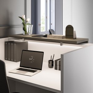 Steel legs and brackets under the Z2 modular counter