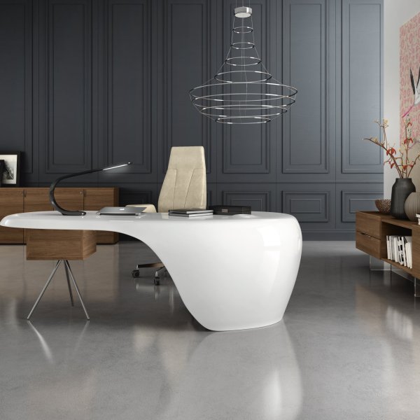 Della Rovere Italian-design furniture in a corporate HQ