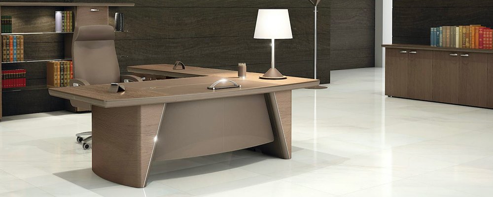 Desk with return and credenza
